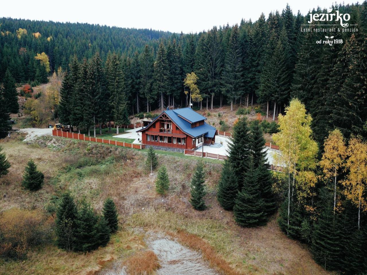Jezirko Lesni Restaurant & Penzion Яхимов Экстерьер фото